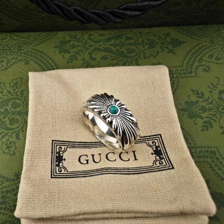 G*u*i rings